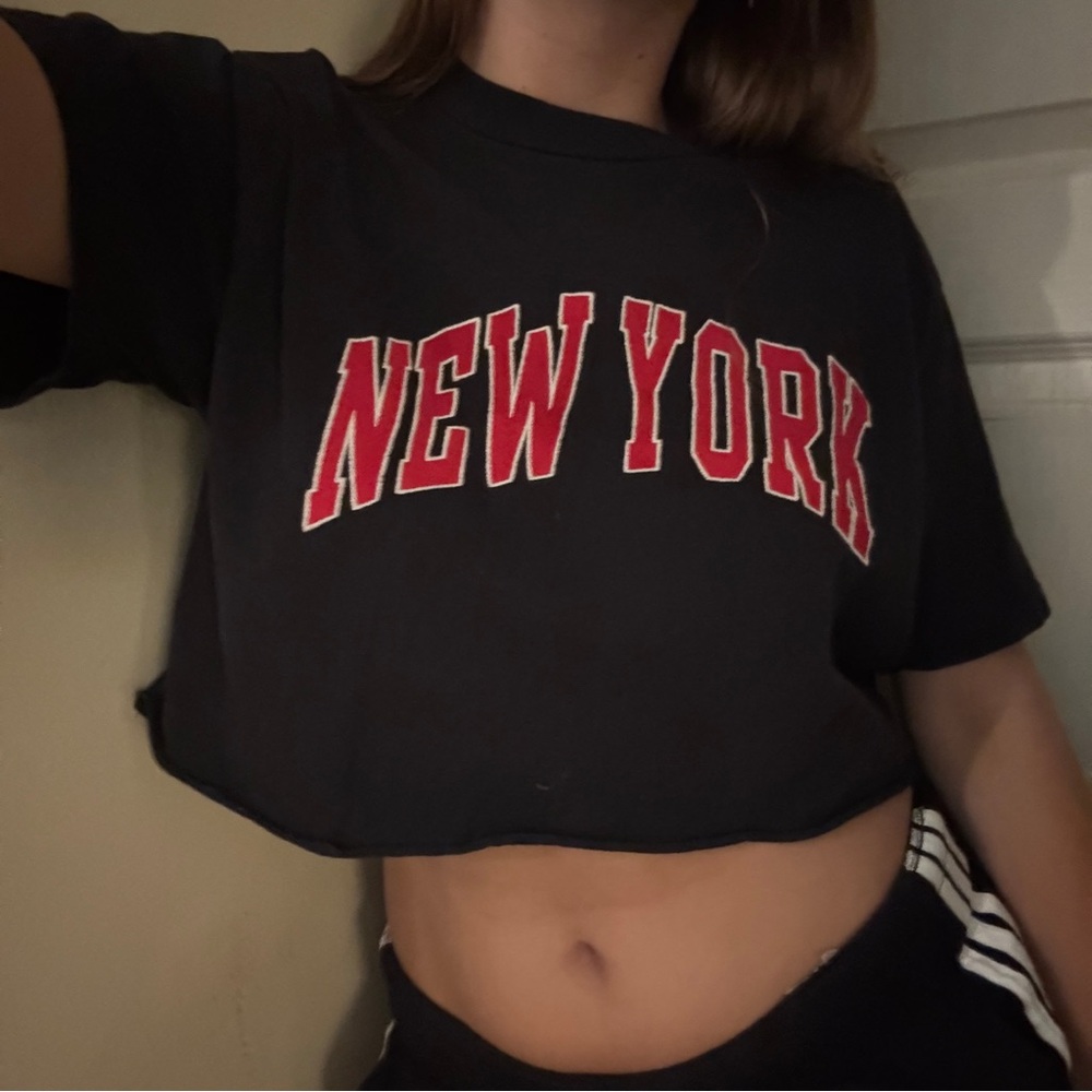 Brandy Melville Black New York Graphic Crop Top